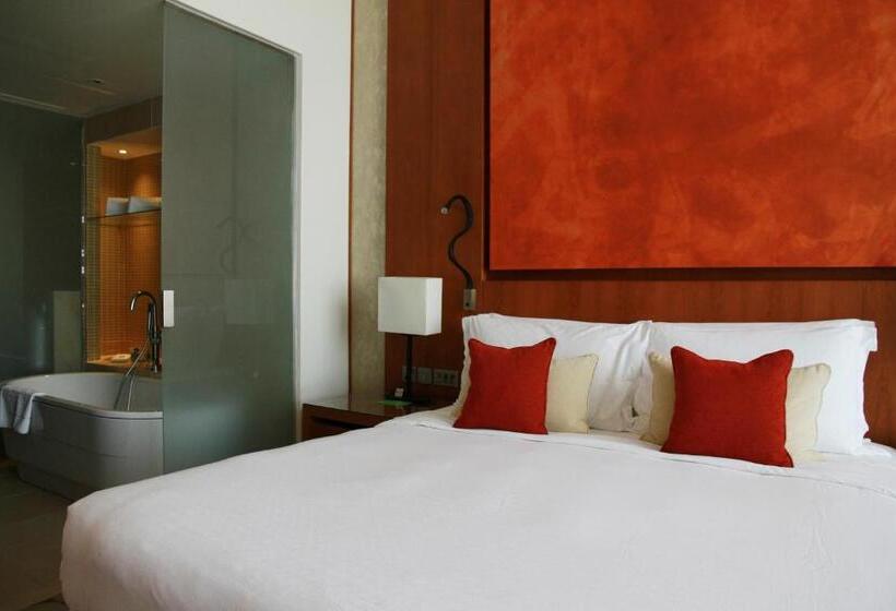 سوئیت پریمیوم, Yas Island Rotana Abu Dhabi