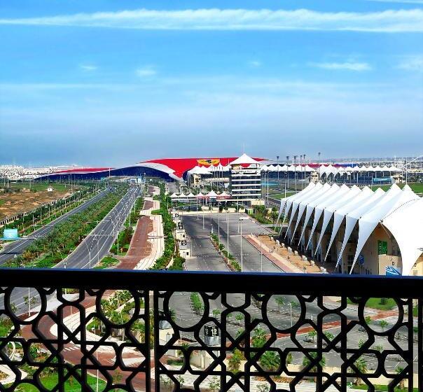 Premium room with view, Yas Island Rotana Abu Dhabi