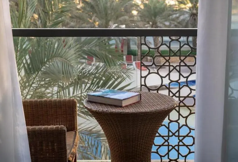 اتاق لوکس با تخت بزرگ, Yas Plaza Marina