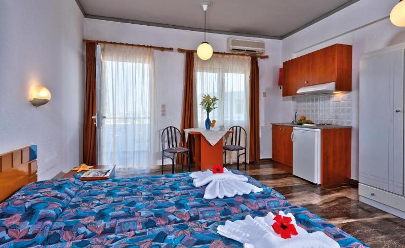 스탠다드 스튜디오, Koukouras