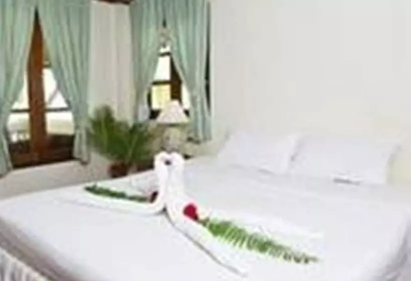 スーペリアキャビン, Long Bay Resort