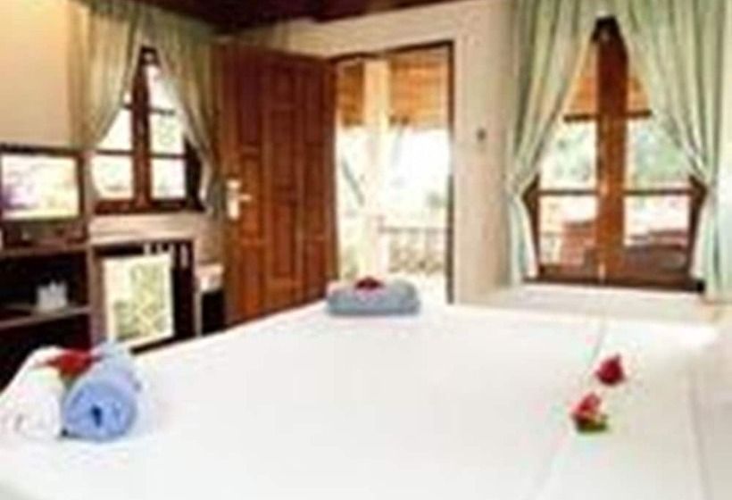 Хижина Superior, Long Bay Resort