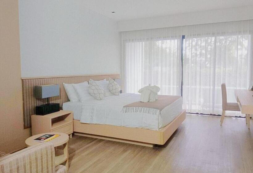 스탠다드 룸 풀장 전망, D Varee Mai Khao Beach Resort, Thailand