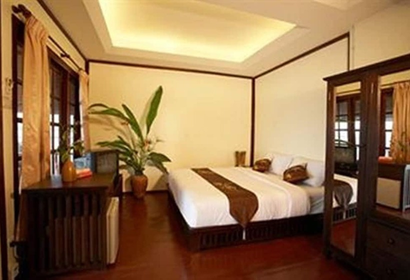 Superior bungalow with sea view, Tharathip Resort Koh Phangan   Sha Plus