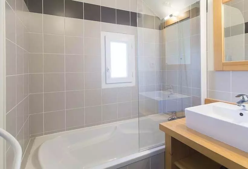 3 Bedroom Duplex Apartment, Vacanceole  Les Jardins De Balnea
