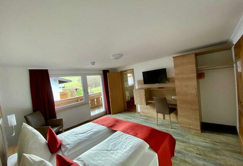 غرفة قياسية مزوَّدة بشُرفة, Alpenhotel Weiherbach Berchtesgaden Hallenbad Und Sauna