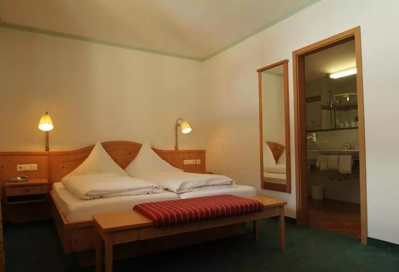 Comfort room with balcony, Alpenhotel Weiherbach Berchtesgaden Hallenbad Und Sauna