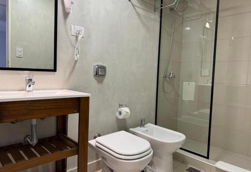 스위트, Guemes Hotel & Spa