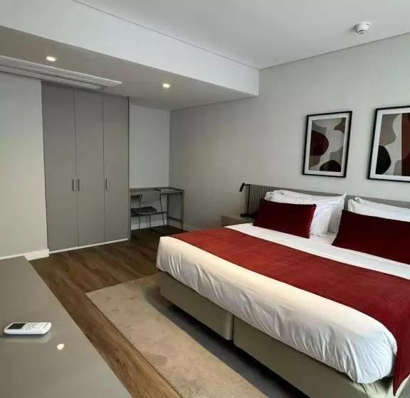 سوییت, Guemes Hotel & Spa