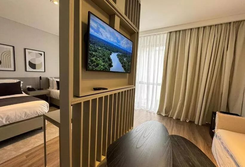 سوییت خانوادگی, Guemes Hotel & Spa