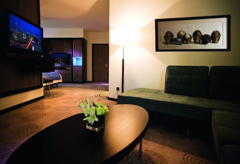 سوییت جونیور, Avani Deira Dubai