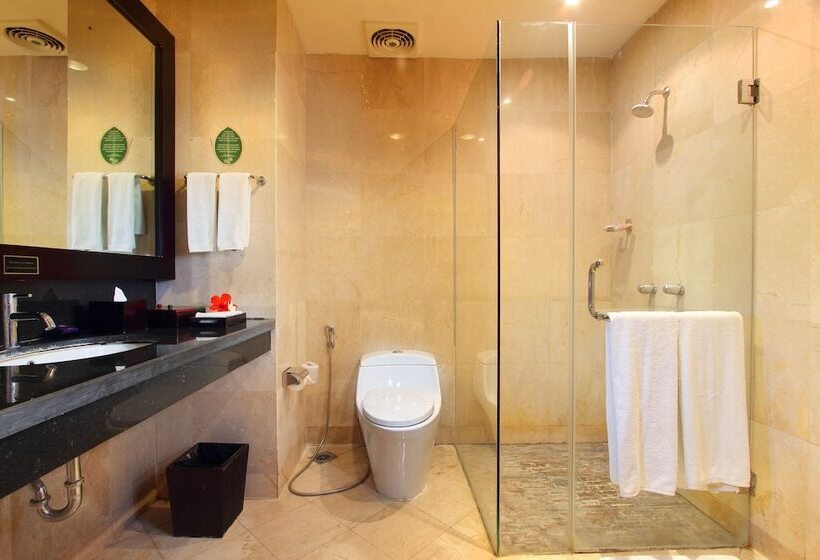 غرفة ديلوكس مطلة على حمام السباحة, Best Western Resort Kuta