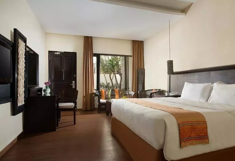 プールの見えるデラックスルーム, Best Western Resort Kuta