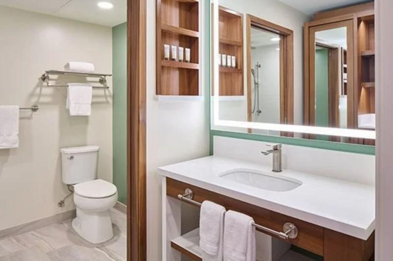 חדר סטנדרט מותאם לאדם עם מוגבלויות, Candlewood Suites Fort Myers/sanibel Gateway, An Ihg