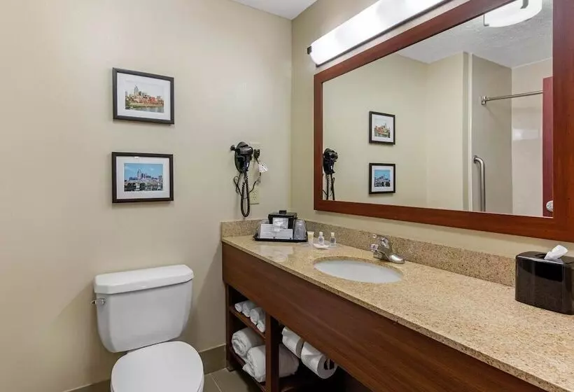 スイート, Comfort Suites