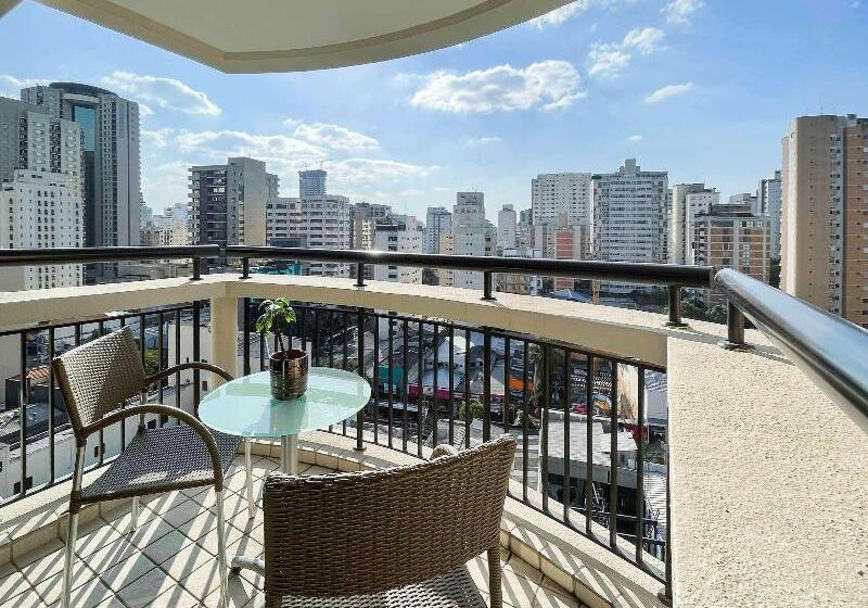 اتاق اجرایی با تخت بزرگ, Grand Mercure Sp Itaim Bibi