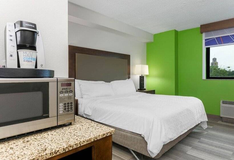 Suite, Holiday Inn Express Hotel & Suites Fort Worth Downtown, An Ihg