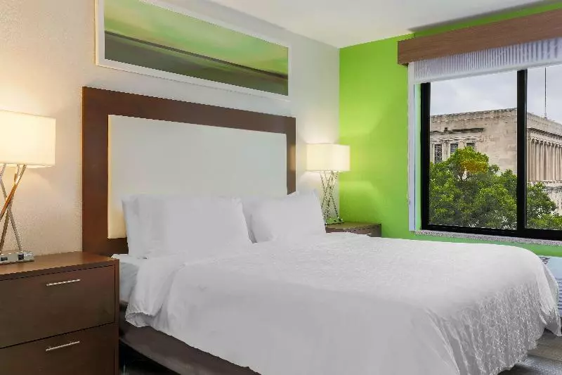 اتاق استاندارد با تخت بزرگ, Holiday Inn Express Hotel & Suites Fort Worth Downtown, An Ihg