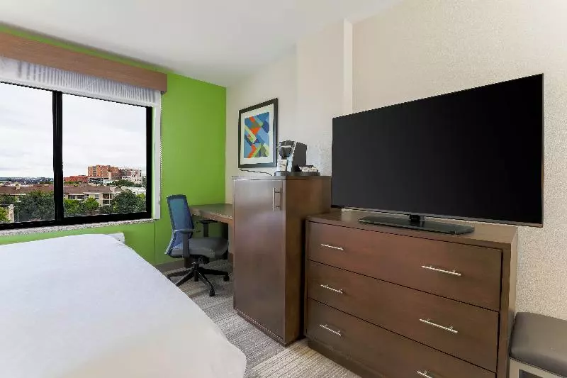 اتاق استاندارد با چشم‌انداز, Holiday Inn Express Hotel & Suites Fort Worth Downtown, An Ihg