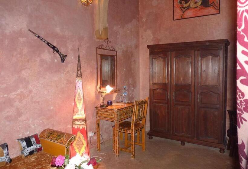 سوئیت کلاسیک, Riad Marlinea