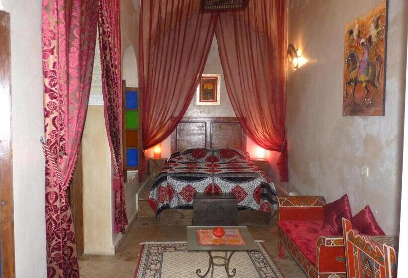 سوییت لوکس, Riad Marlinea