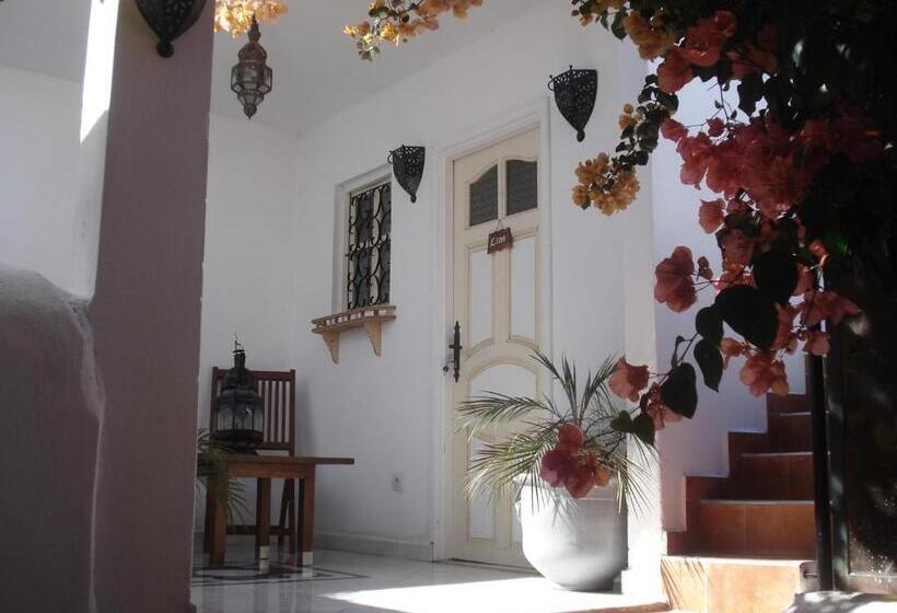 Suite with Terrace, Riad Marlinea