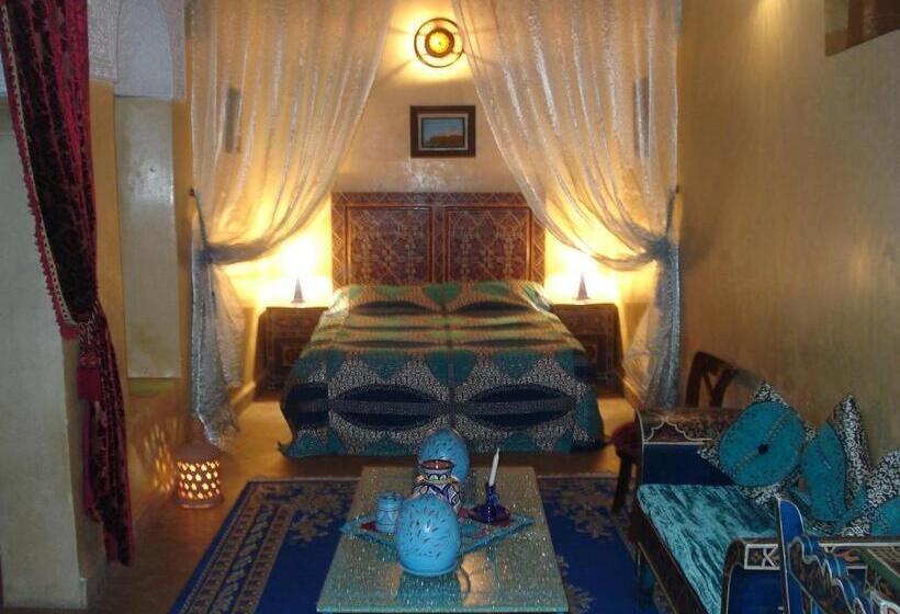 سوییت لوکس, Riad Marlinea