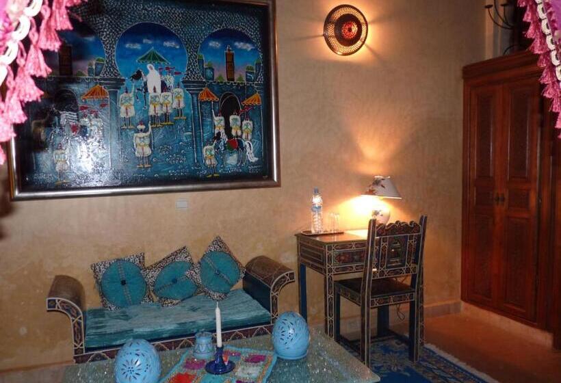 سوییت لوکس, Riad Marlinea