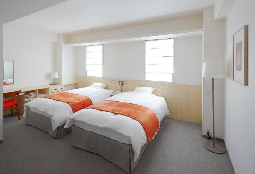 高级大房间, Shin Osaka Station