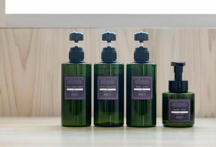 高级三人间, Shin Osaka Station