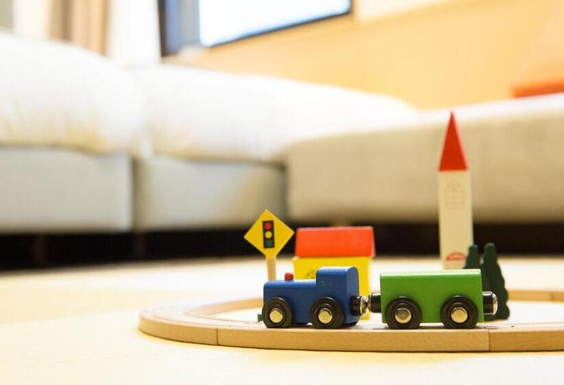 家庭间, Shin Osaka Station