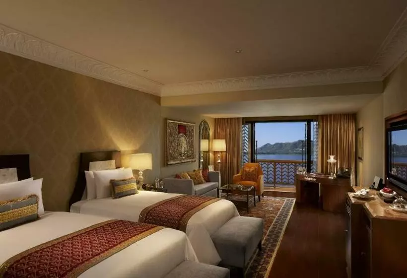 レイクビュースタンダードルーム, The Leela Palace Udaipur