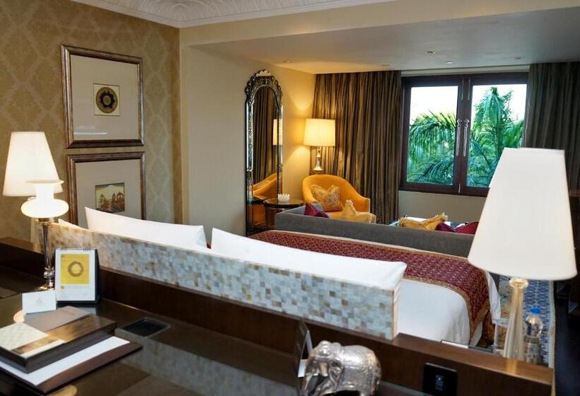 스탠다드 룸 호수 전망, The Leela Palace Udaipur