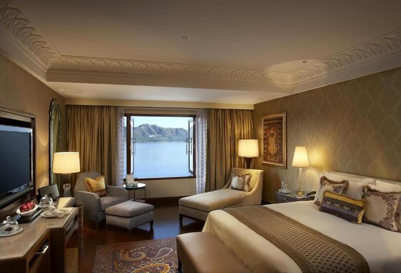 스탠다드 룸 호수 전망, The Leela Palace Udaipur