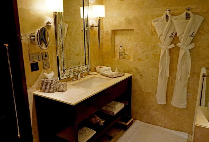 디럭스 스위트, The Leela Palace Udaipur