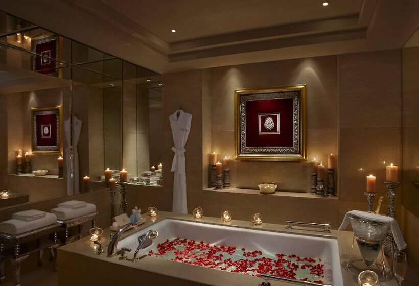 스위트, The Leela Palace Udaipur