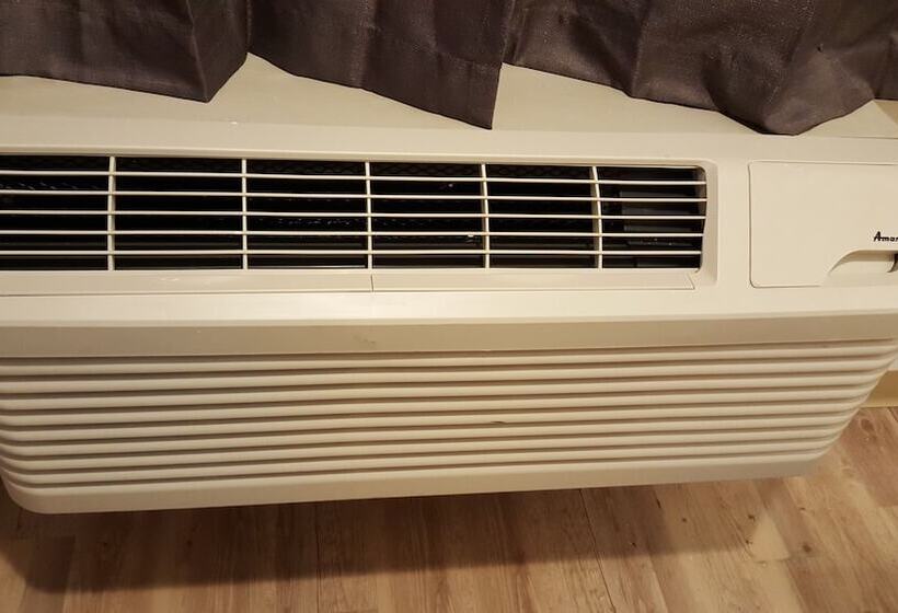 标准间, Tricove Inn & Suites