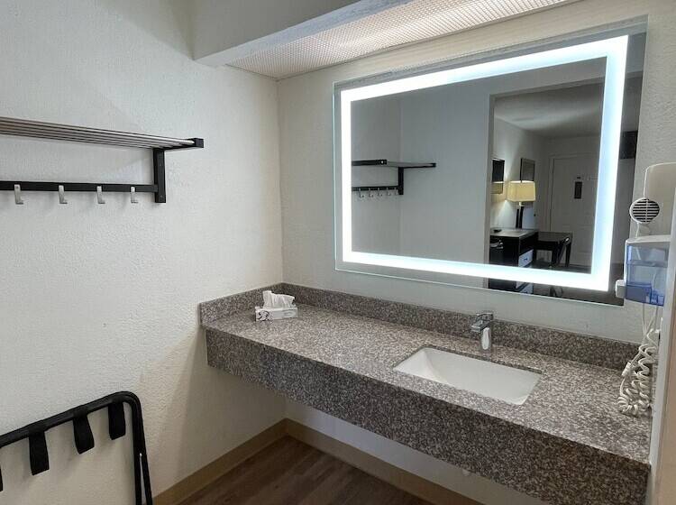 标准间, Tricove Inn & Suites