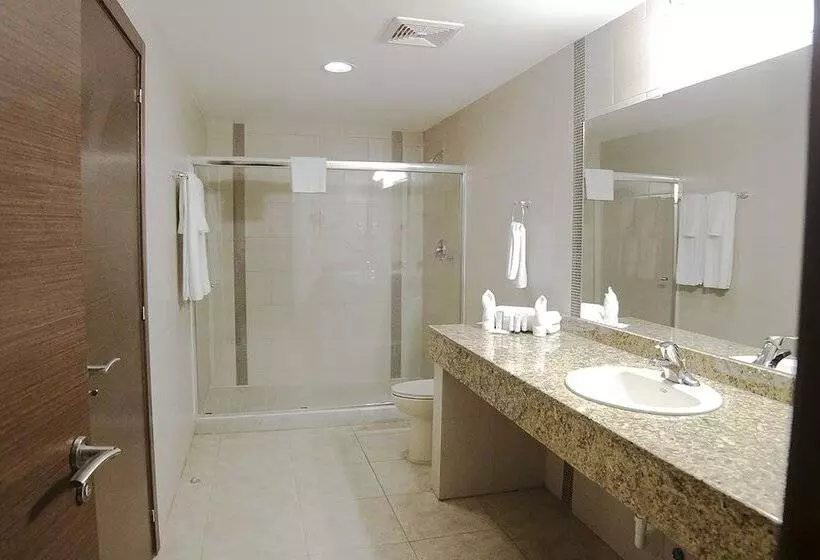 اتاق اجرایی, Victoria Hotel And Suites Panama
