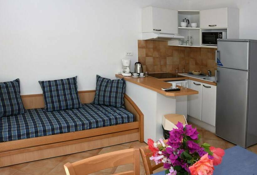 Апартаменты 2 Спальни, Borgo Résidence Cala Bianca