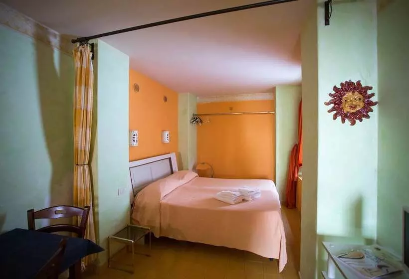 スタンダードスタジオ, Casa Vela B&b