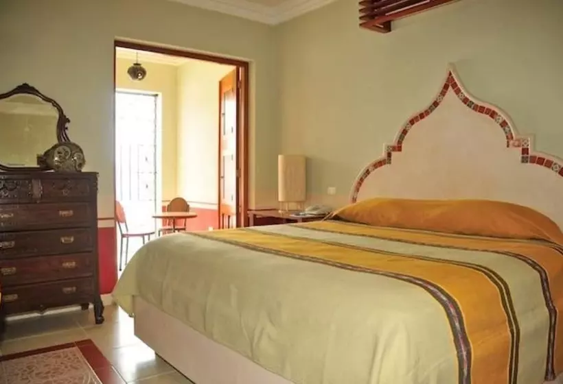 سوییت جونیور, Boutique Casa San Angel