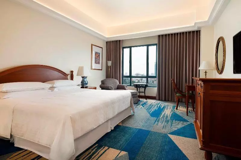 سوییت, Comfort Suites Cincinnati Airport