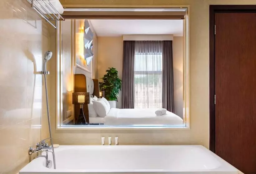 Deluxe-sviitti, Eastin Hotel Penang