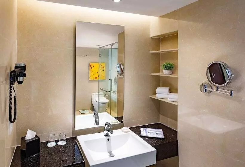 Deluxe-sviitti, Eastin Hotel Penang