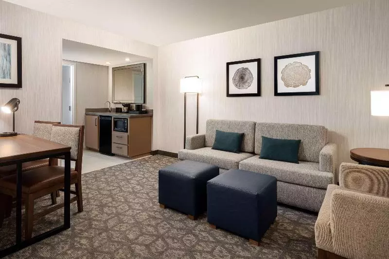 Sviitti King-vuode, Embassy Suites By Hilton Portland Airport