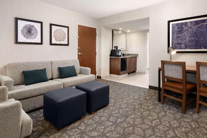 سوئیت با تخت بزرگ, Embassy Suites By Hilton Portland Airport