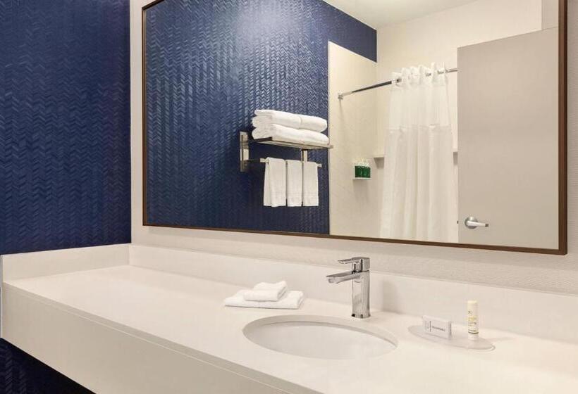 חדר סטנדרט עם מיטת קינג, Fairfield Inn Erie Millcreek Mall