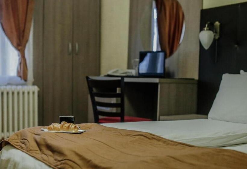 غرفة قياسية فردية, Fontana