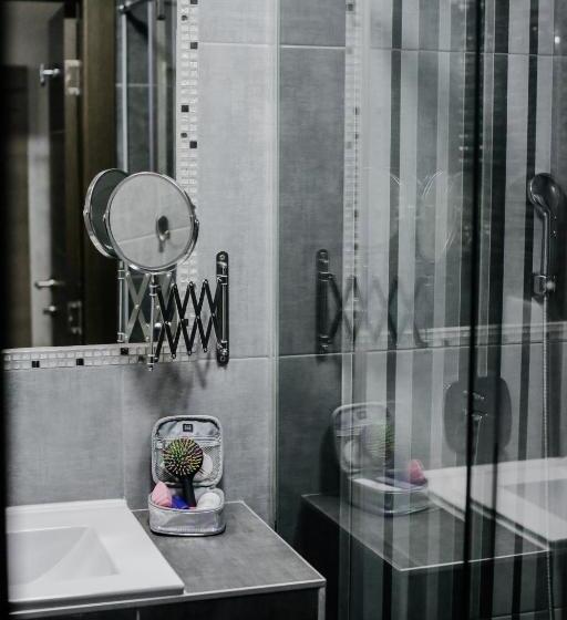 غرفة قياسية, Fontana